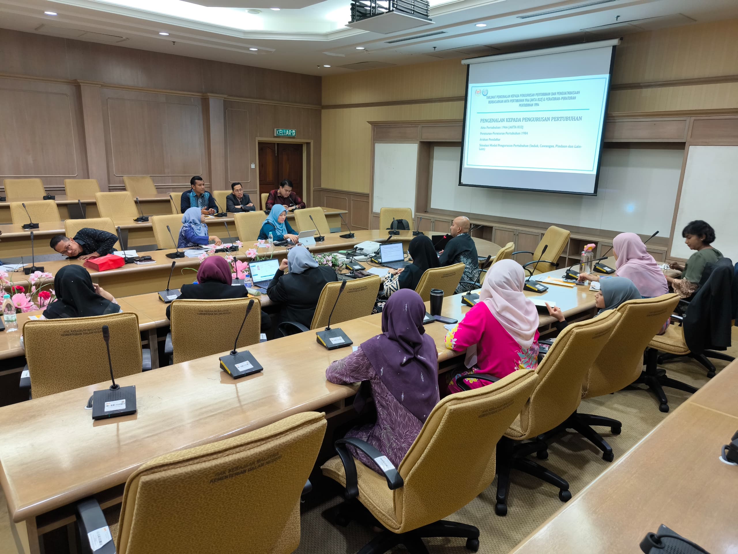 Keadaan sewaktu taklimat berlangsung