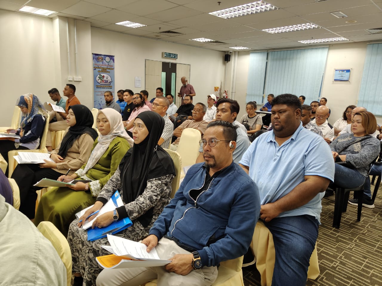 Persatuan Yang Hadir
