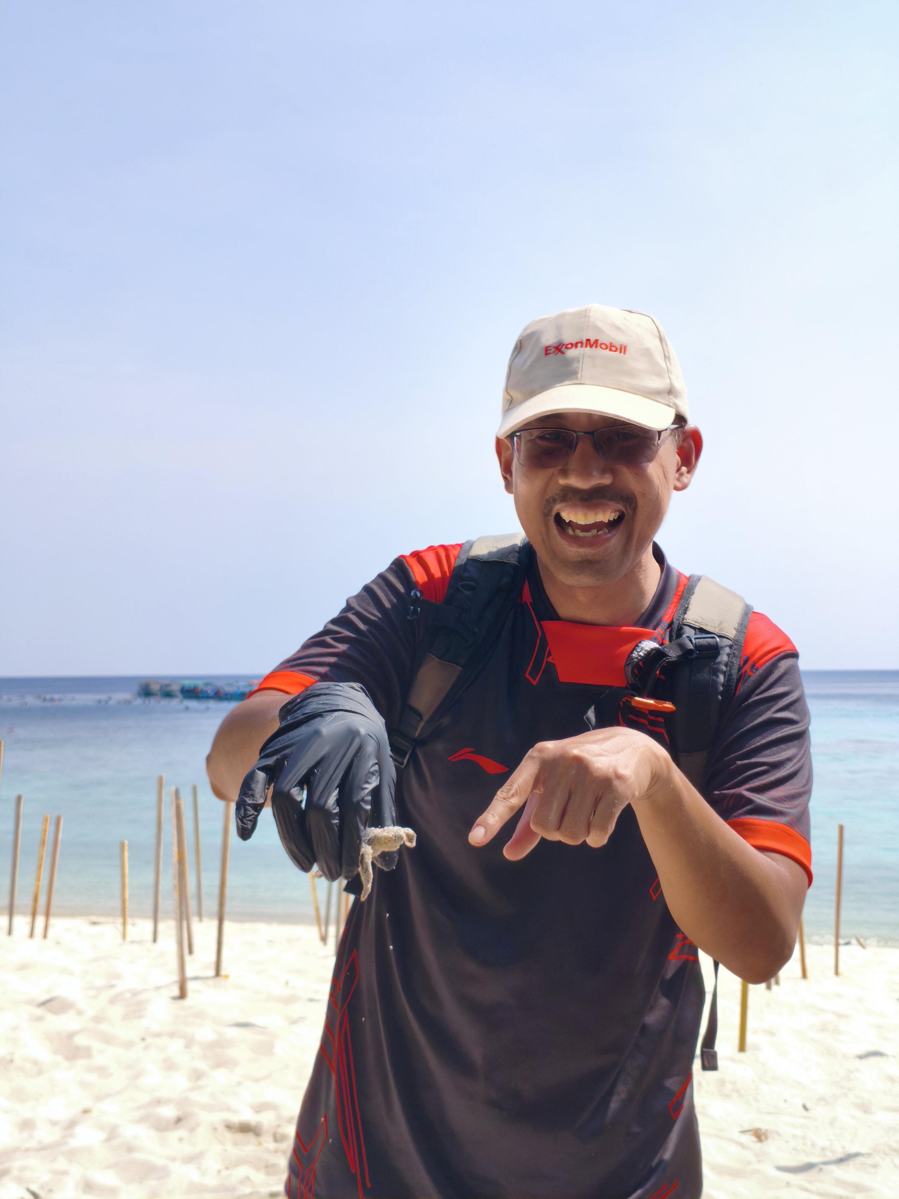 Program #ros_care Kelestarian Alam Dan Pemuliharaan Penyu Jabatan Pendaftaran Pertubuhan Malaysia (JPPM) Negeri Terengganu Bersama Persatuan Tidal Garden Malaysia (Malaysia Tidal Garden Malaysia) (MTGA) di Pulau Redang, Terengganu.