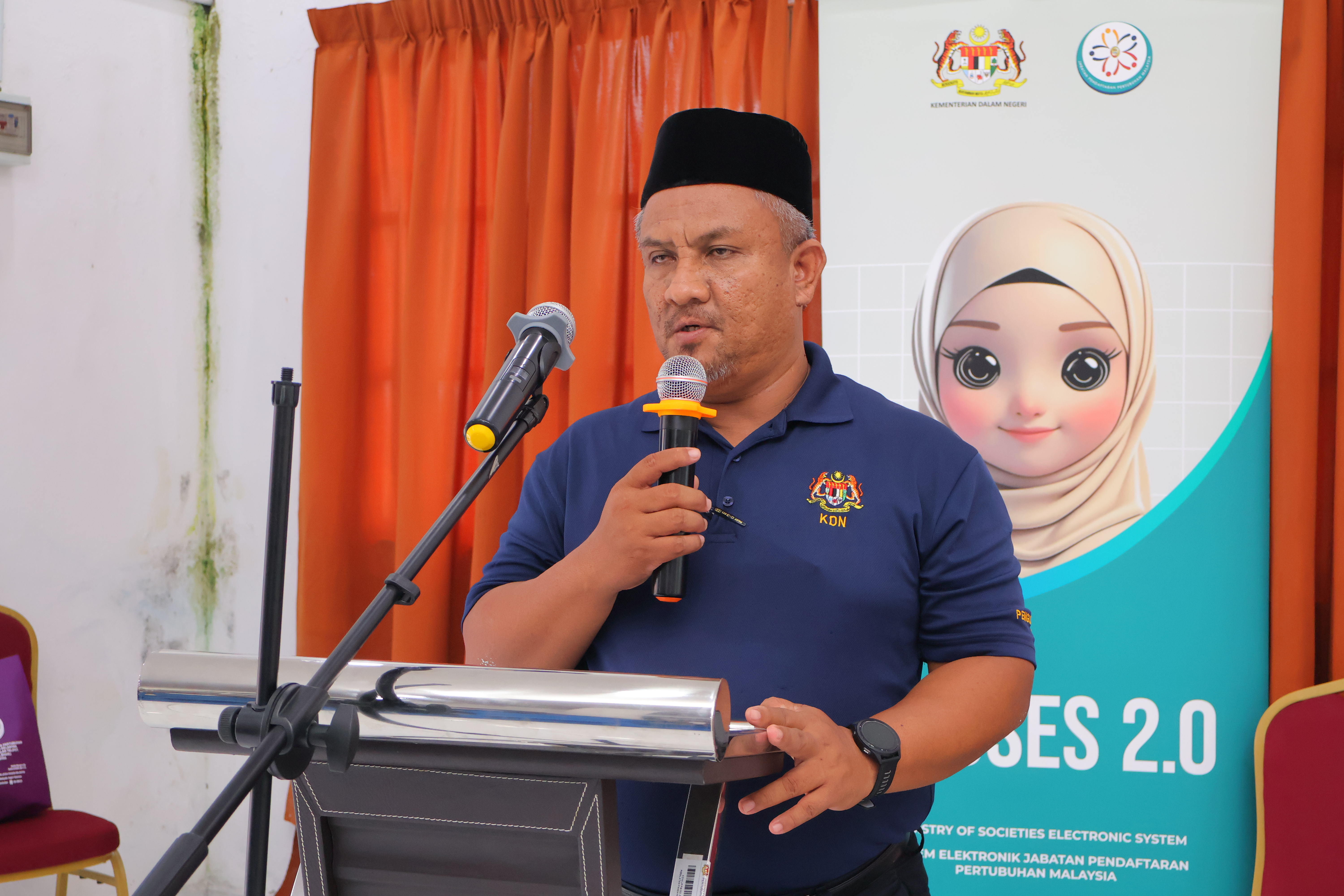 Tidak kurang menarik, perkongsian bermanfaat daripada Ustaz Muzilmanhasan bin Mustaffa, Bahagian Penguatkuasaan dan Kawalan KDN Kelantan turut memberi pencerahan mengenai “Kaedah Pemulihan Al-Quran yang Diluluskan KDN dan Penggunaan Mengikut Garis Panduan yang Ditetapkan”. Penyampaian ilmu tersebut membuka ruang kefahaman yang lebih jelas kepada peserta dalam aspek pematuhan peraturan dan garis panduan agama.