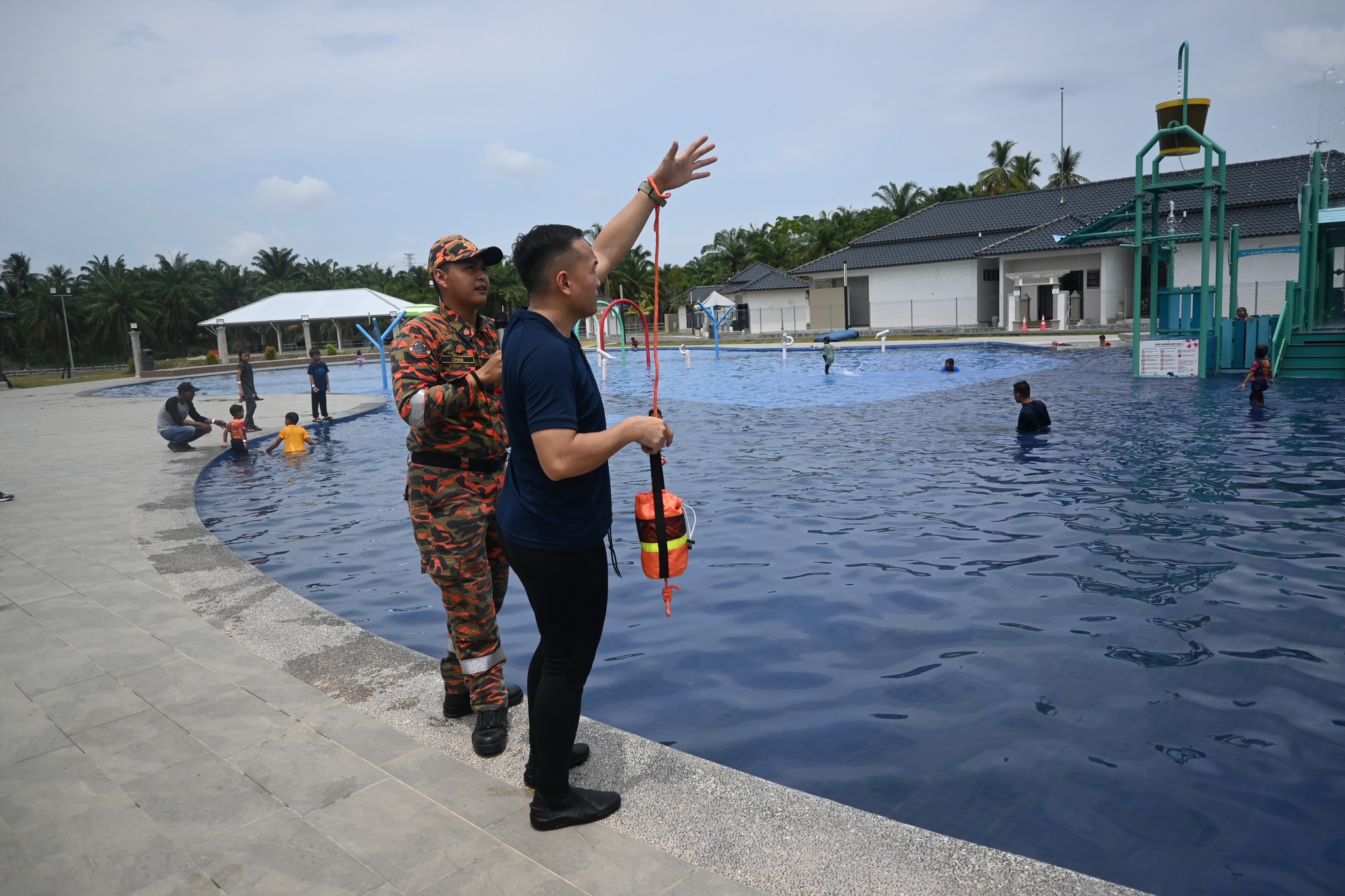 Program Keselamatan Bersama Komuniti Dengan Kerjasama Jabatan Bomba Dan Penyelamat Malaysia Melaka