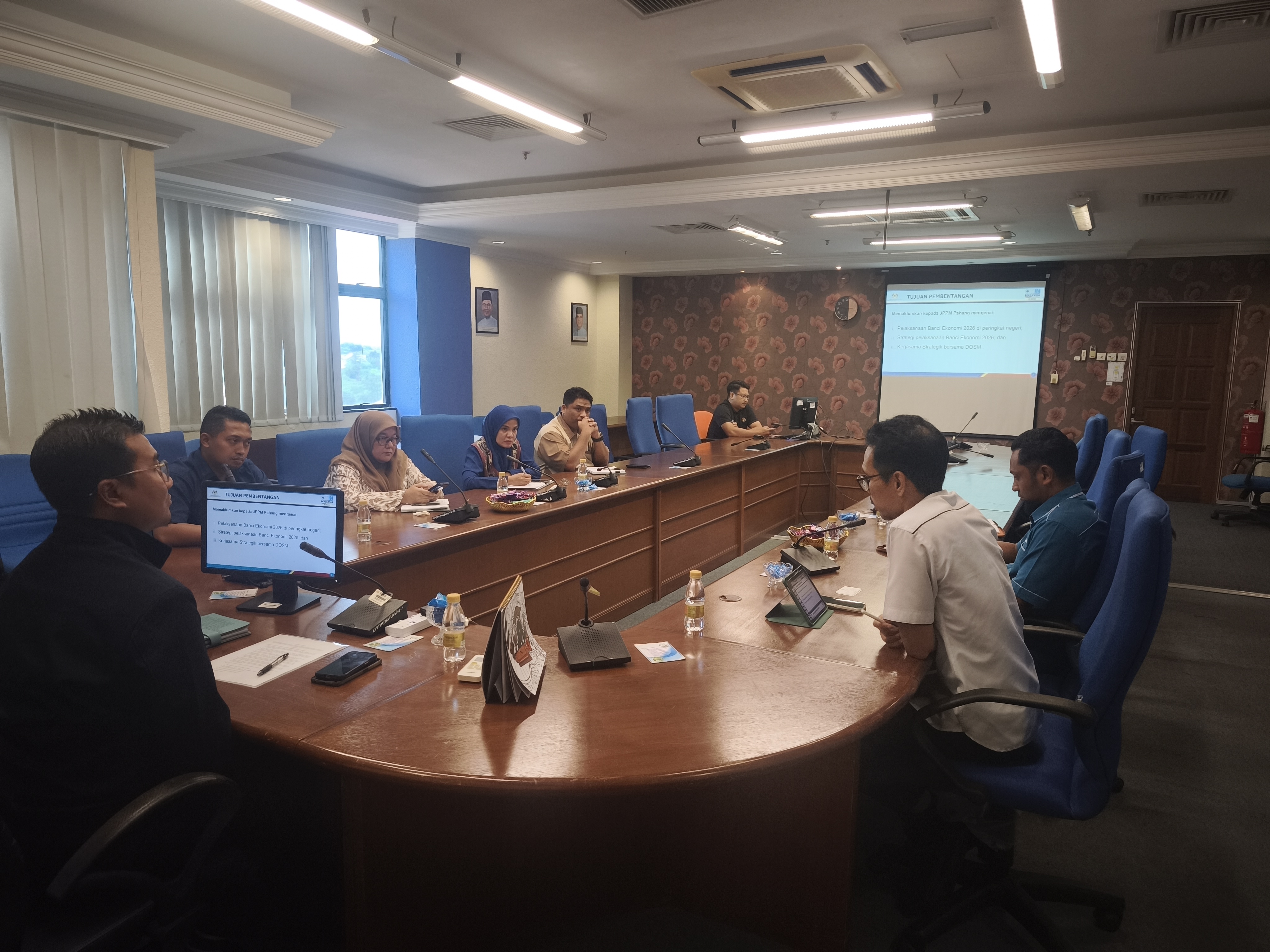 KUNJUNG HORMAT PENGARAH JABATAN PERANGKAAN MALAYSIA NEGERI PAHANG KE JABATAN PENDAFTARAN PERTUBUHAN MALAYSIA NEGERI PAHANG