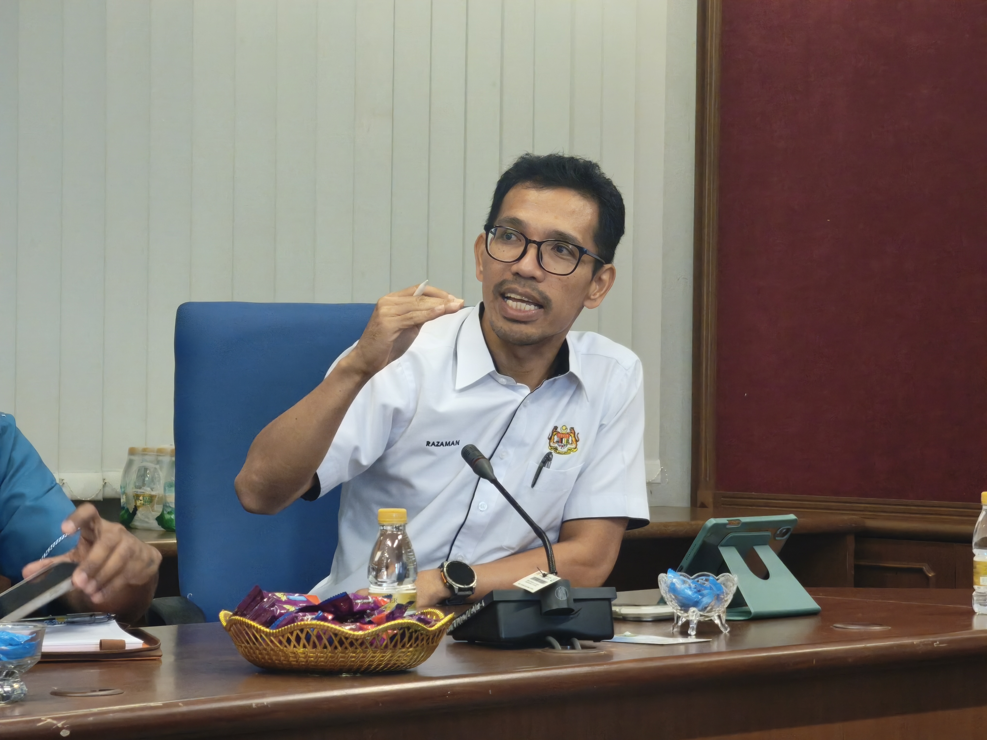 KUNJUNG HORMAT PENGARAH JABATAN PERANGKAAN MALAYSIA NEGERI PAHANG KE JABATAN PENDAFTARAN PERTUBUHAN MALAYSIA NEGERI PAHANG